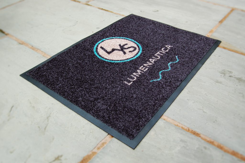 Add your logo and yacht name to your boat mats